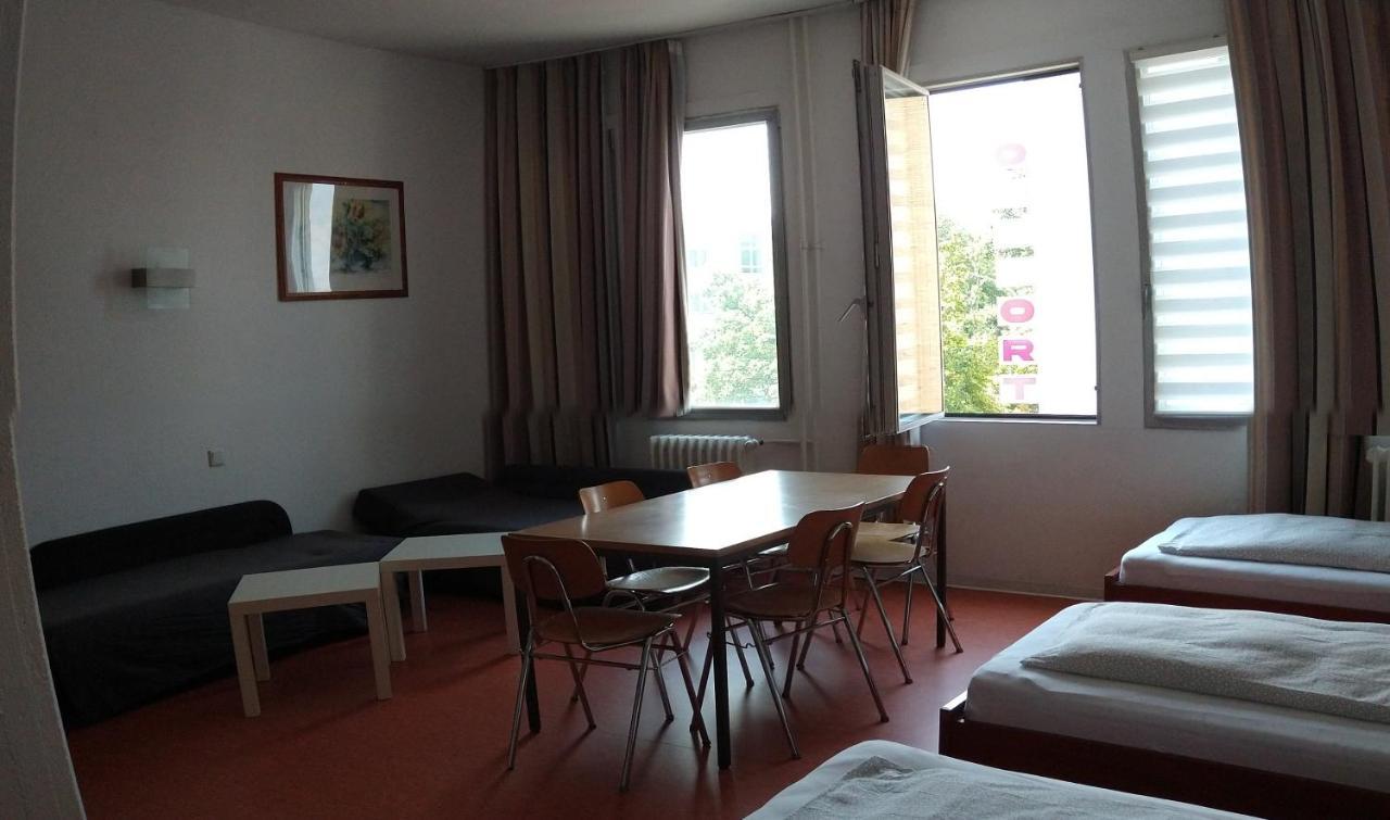 Hostel Am Kurtti Berlin Zewnętrze zdjęcie